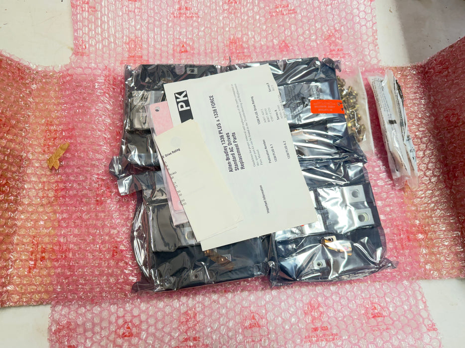 NEW ALLEN-BRADLEY 1336-QOUT-SP23A TSTR ASSY 1336STG 575V 400-650HP 74100-818-23