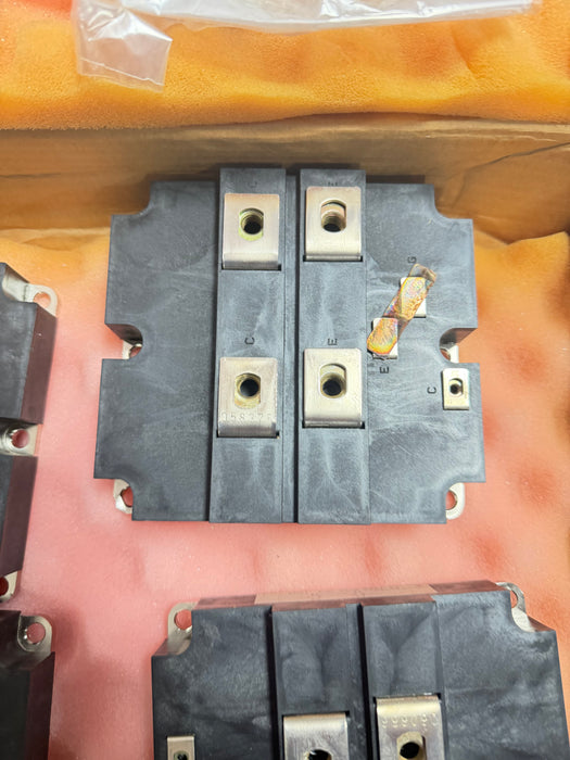 NEW ALLEN-BRADLEY 1336-QOUT-SP23A TSTR ASSY 1336STG 575V 400-650HP 74100-818-23