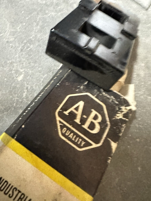 BARU ALLEN-BRADLEY 71A86 120 VAC STARTER COIL