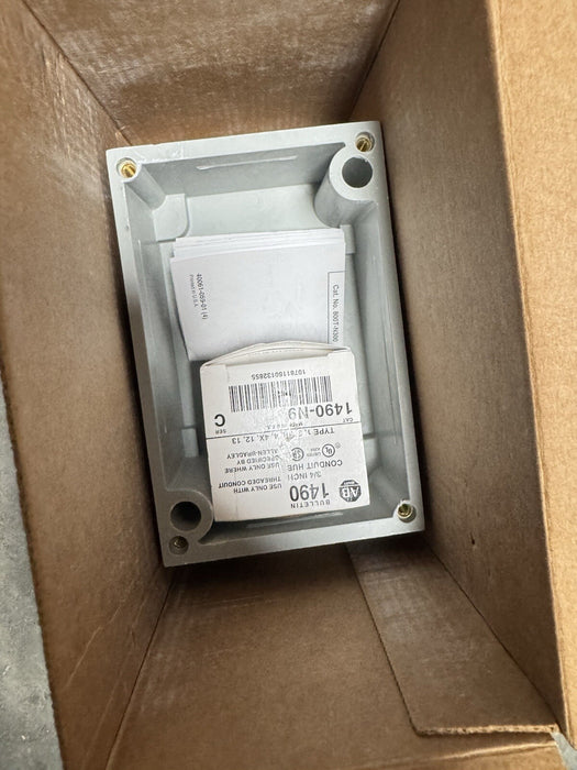 Estación de pulsador de servicio pesado de arranque y parada con funda ALLEN BRADLEY 800H-2HA4R SER D