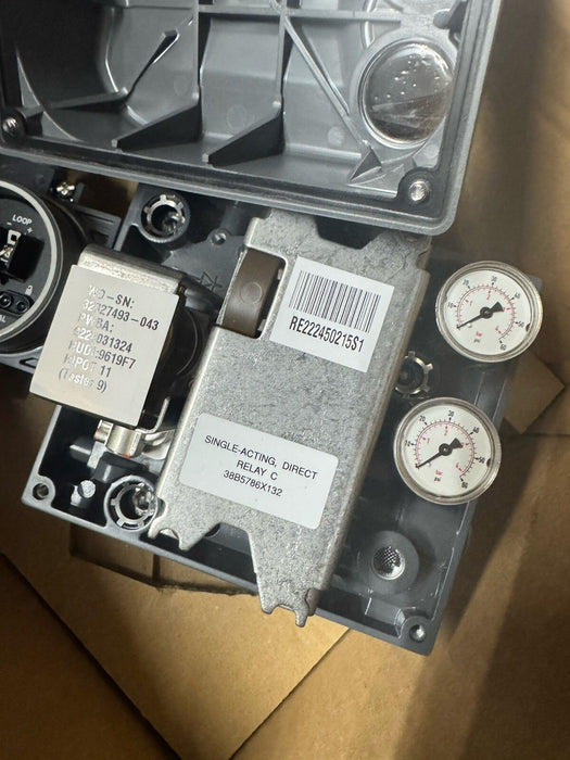 FISHER BARU DVC6200 FIELDVUE ELECTRO PNEUMATIC VALVE POSITIONER NIB GE40184XF02
