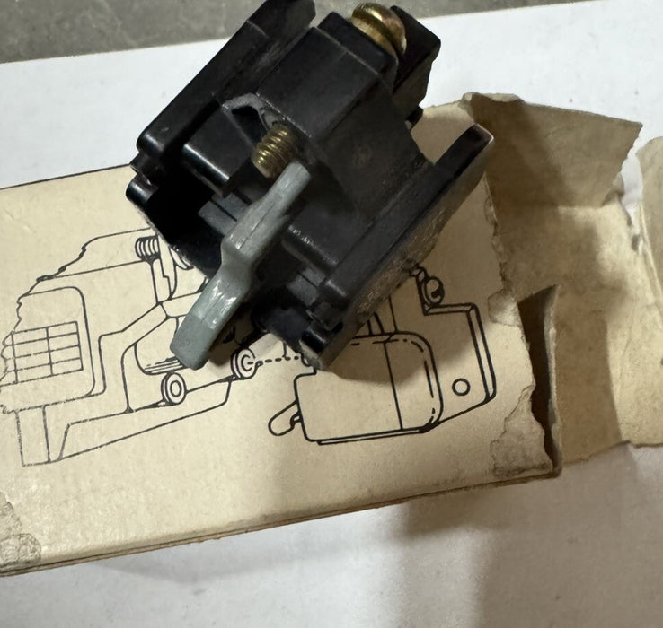 Allen Bradley 1495-G0 Ser L Auxiliary Contact Saiz 0 600VAC 1 NC