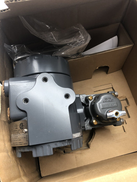 NUEVO 2014 EMERSON 846-738-110611 Transductor 4-20 mA 0,5-18 psi SALIDA I/P I2P
