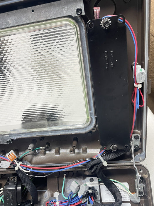 NUEVA LÁMPARA DE LED DE PREDATOR MEDIANA HALOFANA SIN USAR ACUITY PMLED 480 V CA PARA EXTERIORES