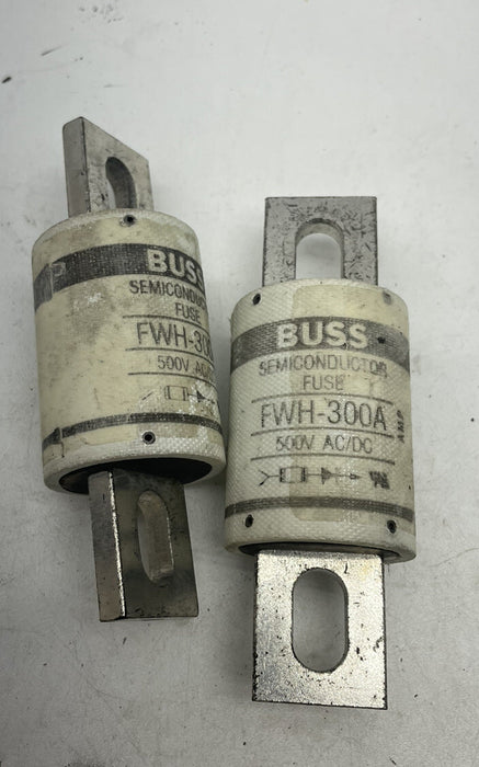 FWH-300A 1 NUEVO FUSIBLE SEMICONDUCTOR DE 300 A Y 500 VOLTIOS CA/CC BUSS B33
