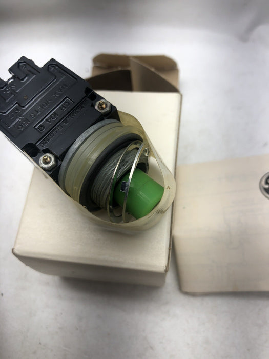 BARU GE CR104A1205 MINIATUR PUSHBUTTON KALI MINYAK CR104A HIJAU STANDARD 2 NO 2 NC