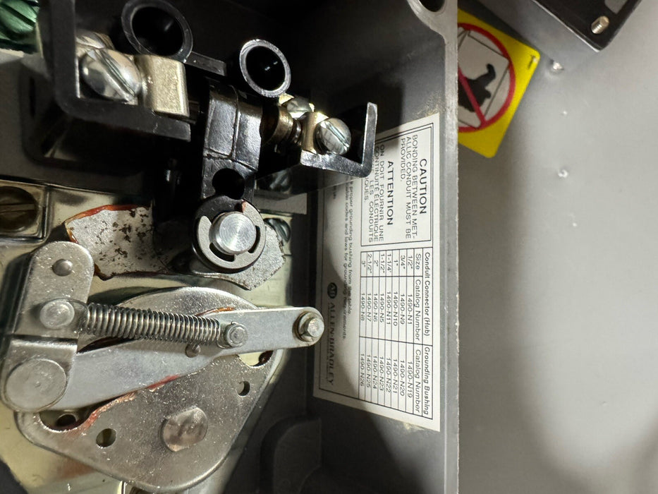 840-A42 ALLEN BRADLEY FLOAT SWITCH BARU YANG TIDAK DIGUNAKAN BOLEH TUKAR UNTUK SUMP ATAU TANGKI