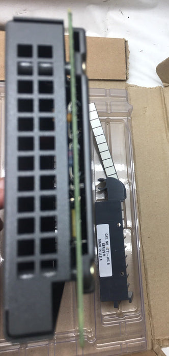 NUEVO CONVERTIDOR DE FIBRA ALLEN BRADLEY 1771-AF 2005 PUNTA