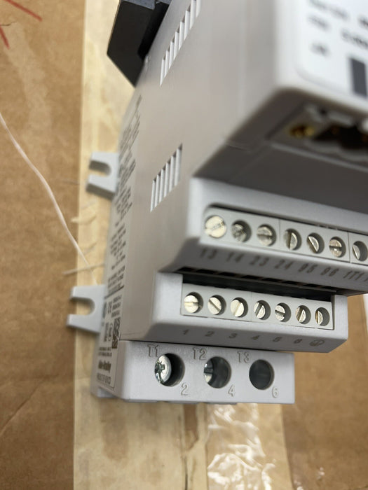 E3 Plus NUEVO 592-EC2PC RELÉ DE SOBRECARGA ALLEN BRADLEY 592EC2PC /C .4-2 Amp NIB