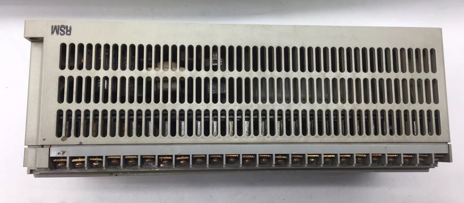 CONTROLADOR PLC ALLEN BRADLEY MICROLOGIX 1000 1761-L32BWA DE 120 VCA CON ENTRADAS DE CC