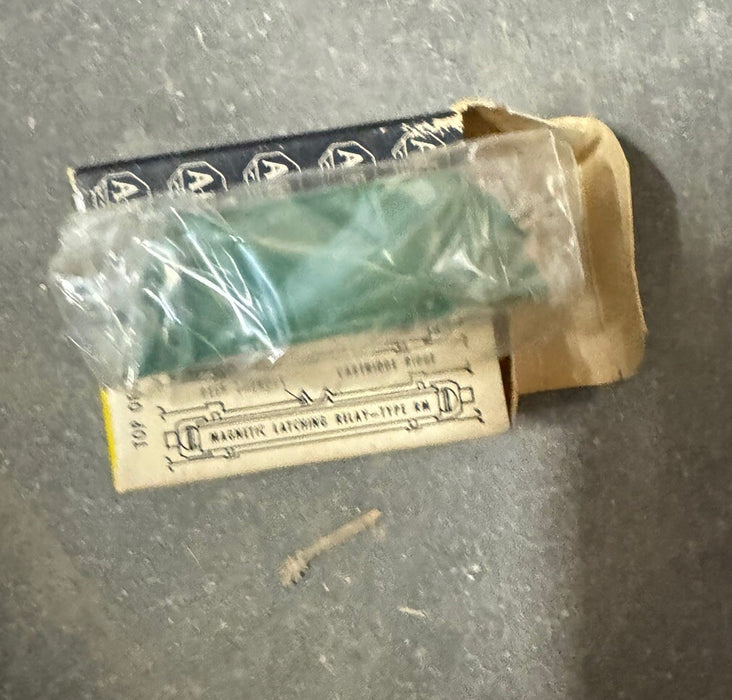 700-CR5 NEW ALLEN BRADLEY CONTACT CARTRIDGE TYPE R RELAY N.O.