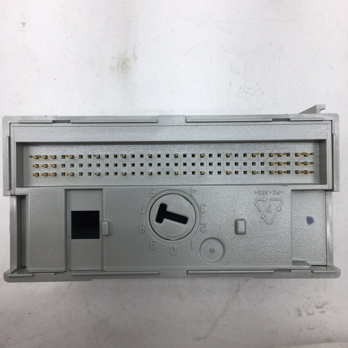 MÓDULO DE ENTRADA DE DISIPADOR DE 24 V CC ALLEN BRADLEY 1794-IB16 Y BASE DE TERMINALES 1794 TB3