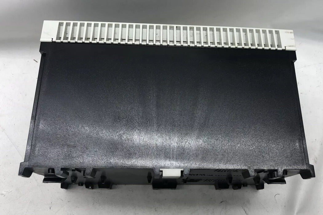 NUEVO MÓDULO DE BARRERA DE LUZ DE SEGURIDAD ALLEN-BRADLEY 440L-M8100 24 VCC 440L M8100