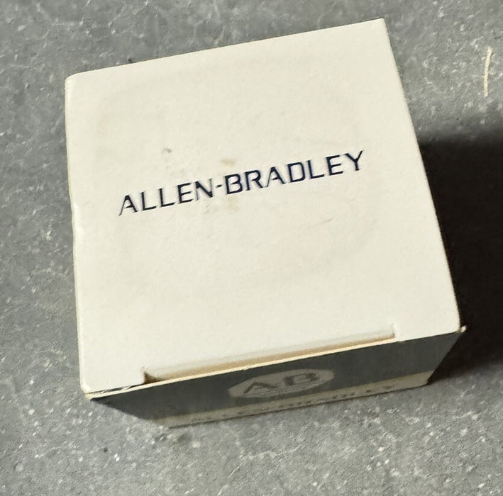 Bloque de contactos Allen Bradley 800T-XA7, bloque superficial, 1 NC (ruptura tardía) - 1 NC