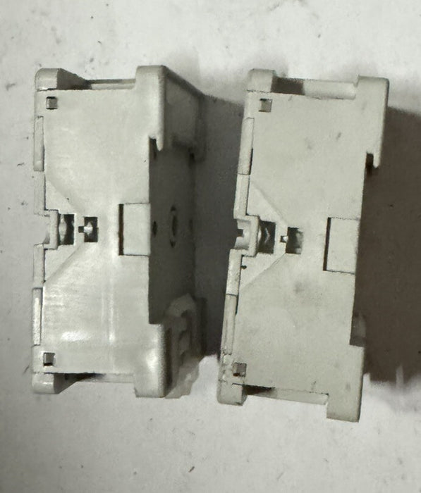 LOTE DE 2 ENCHUFES ALLEN BRADLEY 700-HN101 NUEVOS