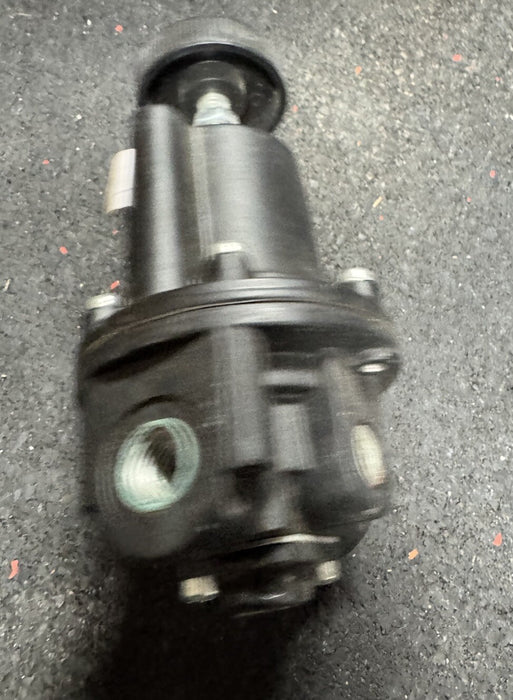 Regulador neumático Fairchild 10262 de 1/4 pulg. Npt, 500 psi, suministro máximo de 2 a 150 psi.