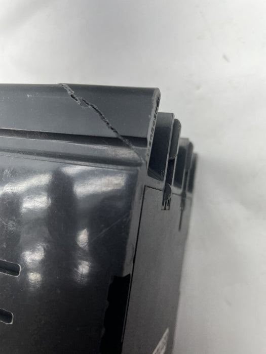 Interruptor de alimentación trifásico Cutler-Hammer FD3015L de 15 amperios, nuevo pero dañado
