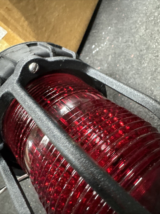 Luz estroboscópica Federal Signal 151XST-120R para áreas peligrosas, roja, 120 V CA