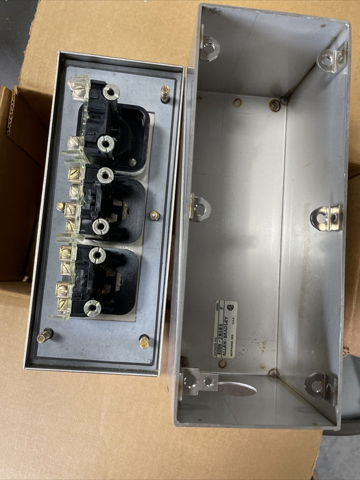 NUEVA ESTACIÓN DE BOTÓN PULSADOR DE ACERO INOXIDABLE 800H-2HAR4 ALLEN BRADLEY CANTIDAD DE PUNTAS