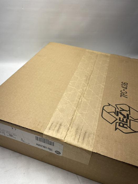 Kilang Baharu Dimeterai 1492CABLE025M ALLEN BRADLEY 1492-CABLE025M 1771 Kabel I/O