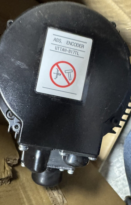 Baharu Dalam Kotak YASKAWA SGMRV-13ANA-YR11 AC Servo Motor SIGMA 5 1.3KW 156009-3 SGMRV