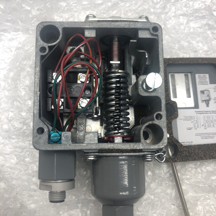 NUEVO 836T 2017 ALLEN BRADLEY 836T-T253JX119 BOLETÍN INTERRUPTOR DE CONTROL DE PRESIÓN NIB