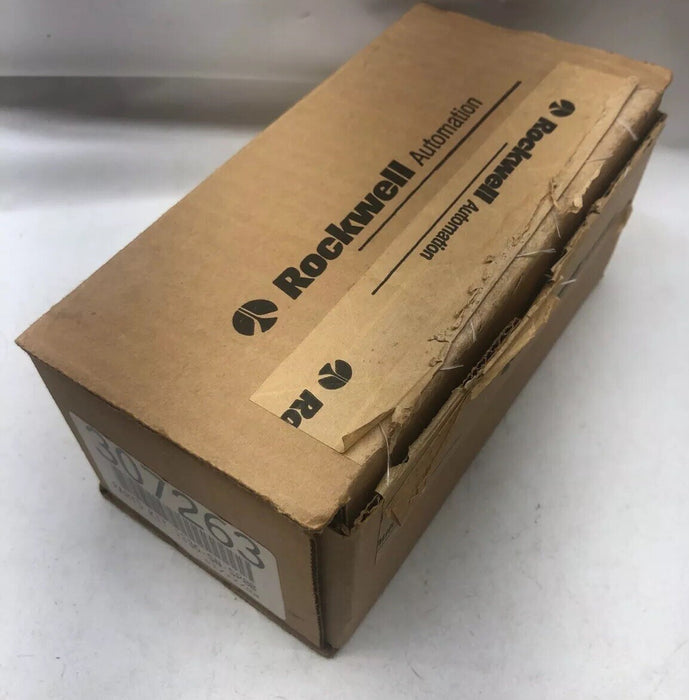 NUEVA TARJETA DE AMORTIGUACIÓN DE CC ALLEN BRADLEY 1336-SN-SP8B 2003 PIEZAS DE LA UNIDAD VFD 1336 NIB