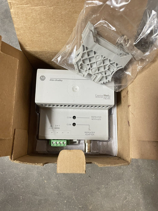 NUEVO ADAPTADOR DE REPETIDOR ALLEN BRADLEY CONTROLNET 1786RPA SER B