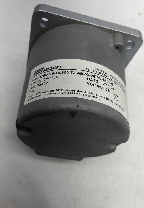 Codificador de sensor BEI ligeramente usado H25D-SS-10,800-T3-ABZC-28V/V-SK8-S N.° de pieza 010051715