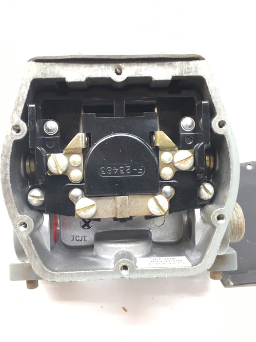 Baharu dalam kotak Asal Allen Bradley 808-E1 Suis Kelajuan Sifar