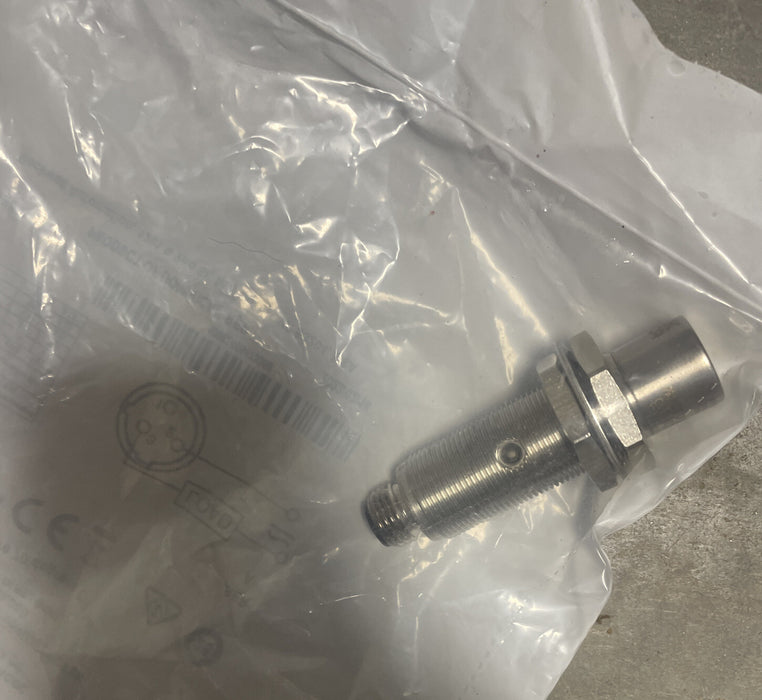 871TM-BH8N18-R3 Kilang Baharu Dimeterai Allen Bradley Sensor Jarak