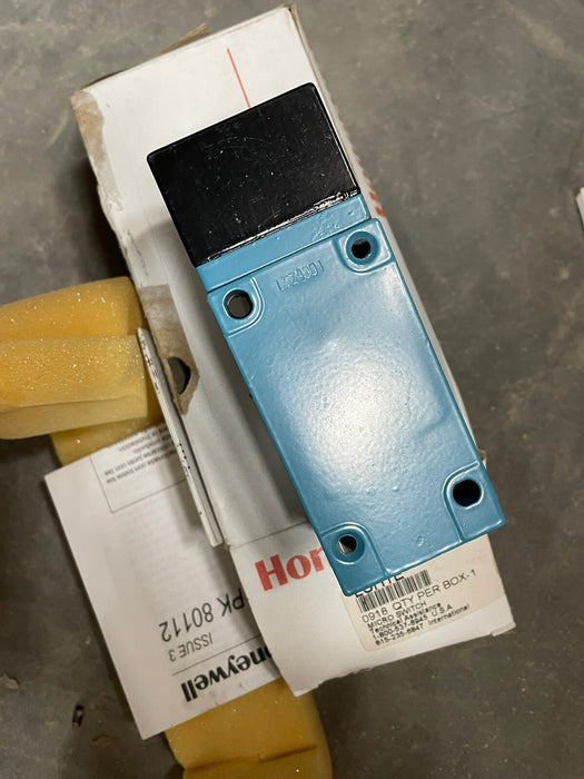 LSH1E NUEVO MICROINTERRUPTOR HONEYWELL 1 NA Y 1 NC CONTACTOS DORADOS LÍMITE DE FIN DE CARRERA ROTATIVO LATERAL