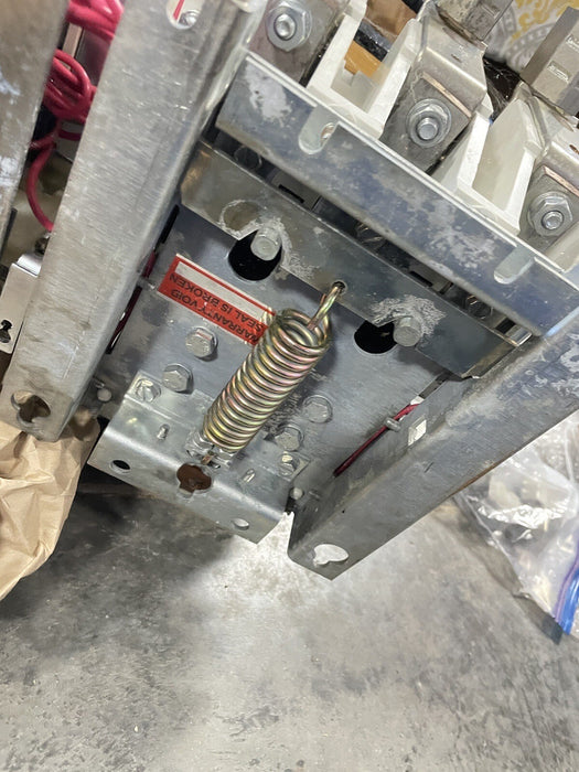 V211K5CJZ1 NEMA 5 CONTACTOR DE VACÍO INVERSOR CUTLER HAMMER 110/120 V BOBINA 270 A