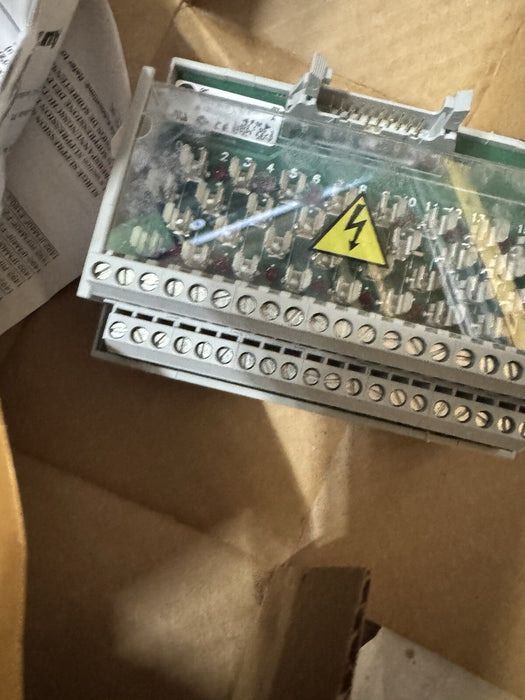 1492-IFM20F-F120-2 MÓDULO DE INTERFAZ DE FUSIBLES DE 20 PUNTOS ALLEN BRADLEY