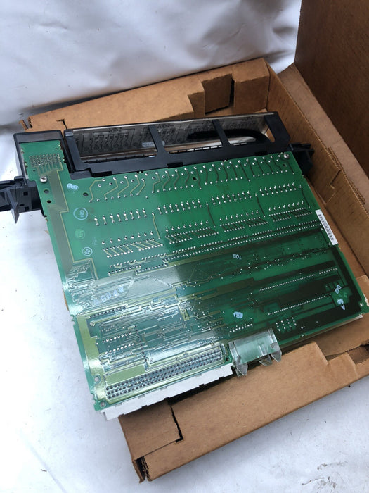 GE FANUC IC697MDL653D SERIE 90-70 ENTRADA LÓGICA DISCRETA MDL 24 VCC 32 PUNTOS POS/NEG