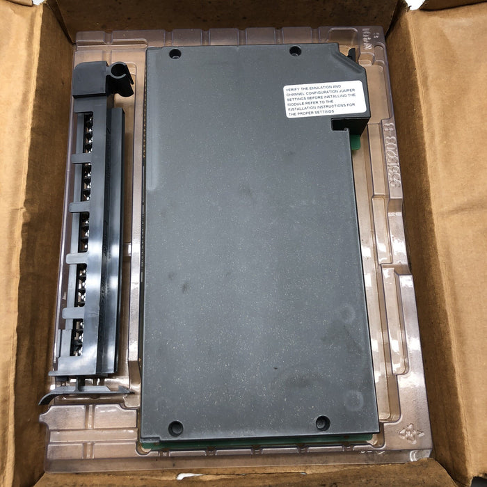 Nuevo PLC-5 analógico 1771-IFE Allen Bradley 2012 SER C
