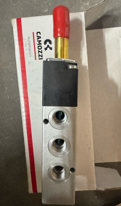 NUEVA VÁLVULA SOLENOIDE CAMOZZI N.° DE PIEZA 20-3358-6200 DESC 358-015-02 / 35801502