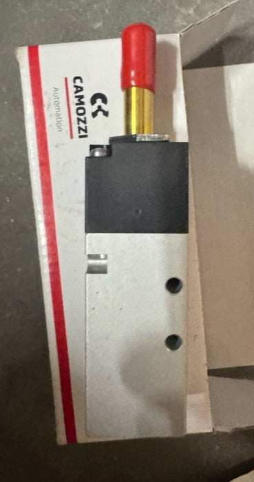 NUEVA VÁLVULA SOLENOIDE CAMOZZI N.° DE PIEZA 20-3358-6200 DESC 358-015-02 / 35801502
