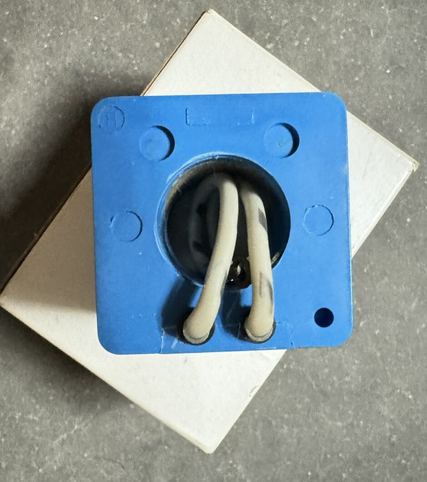 EATON VICKERS BARU 02-101731 02101731 120VAC 60HZ DIRECTIONAL VALVE SOLENOID COIL