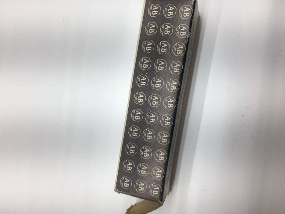 ALLEN BRADLEY CAT 1771-WA BRAZO OSCILANTE