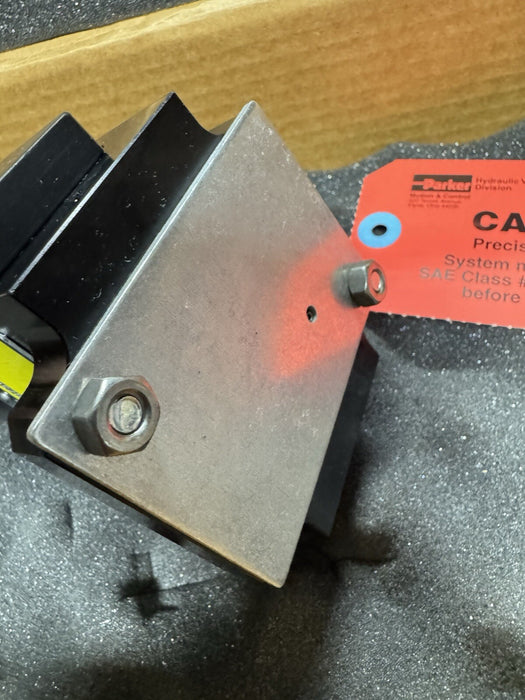 BD15BJJVD10 PARKER TWO STAGE SERVO VALVE 801234-BJJ-VR 10GPM 30/30ma BD15 3.5VDC