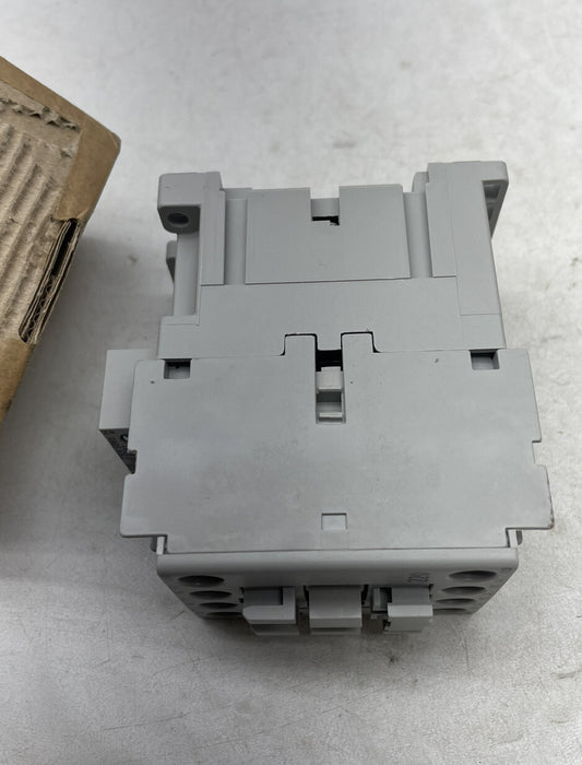 NUEVO RELÉ DE CONTROL ALLEN BRADLEY 700-CFB220F 2 NA + 2 NC CONT AUX BOBINA DE 220 VCA
