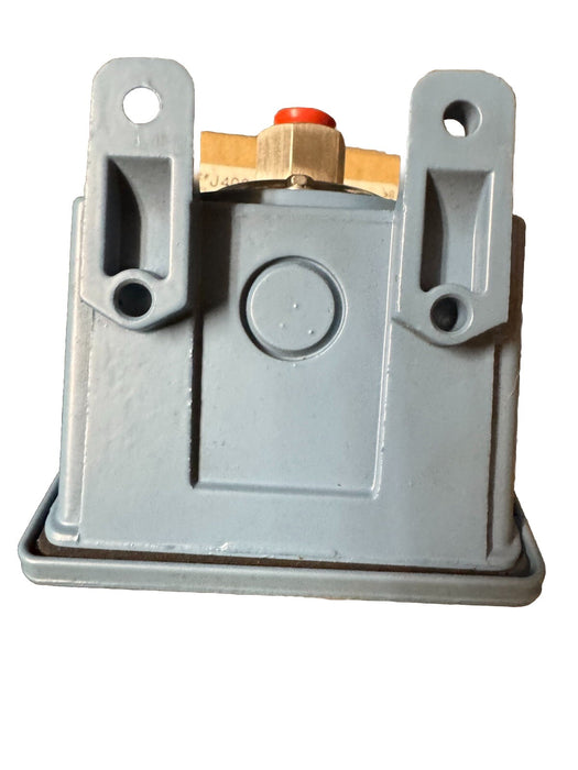 UNITED ELECTRIC J402-555-9908 INTERRUPTOR NIB 0-100 PSI