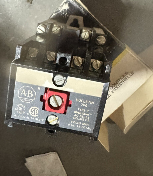 700-P400A1 SER A NEW ALLEN-BRADLEY BULLETIN 700 TYPE P 120 VAC RELAY 4 N.O