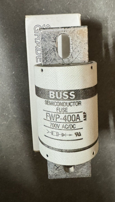 FWP-400A 1 NUEVO FUSIBLE SEMICONDUCTOR DE 400 A Y 700 VOLTIOS CA/CC CON PUNTA DE BUSS