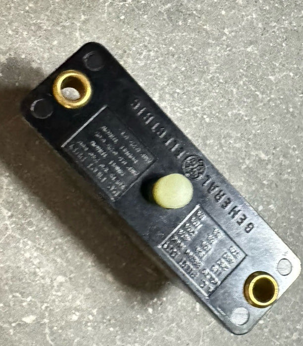 Interruptor de límite GE General Electric CR115B1, 1 NA, 1 NC, 15 A, 600 V CA