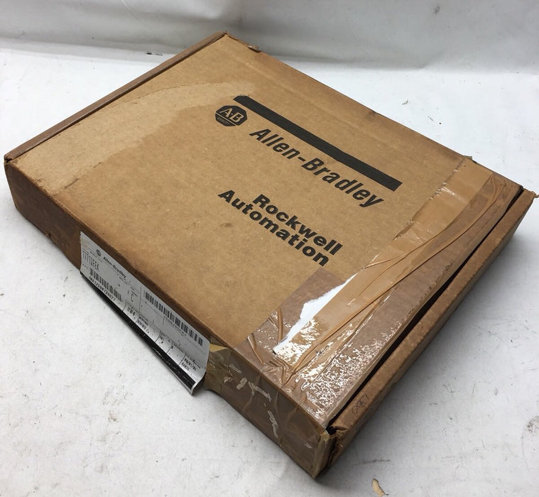 Nuevo revestimiento conformado 1771-IFEK Allen Bradley 1771-lFEK/C Entrada analógica NIB AB