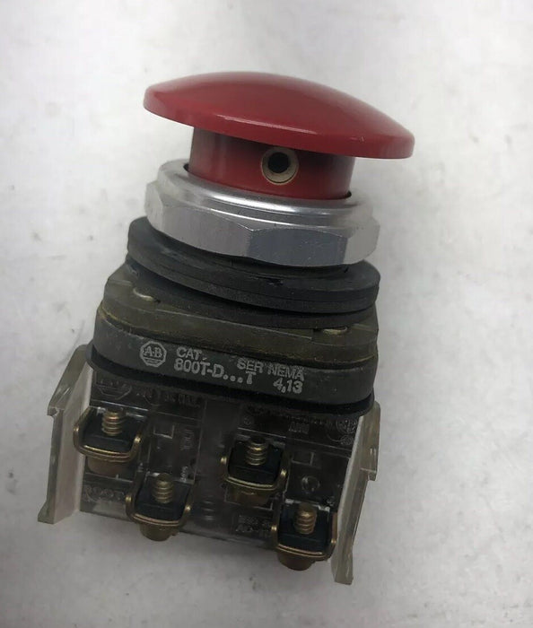Allen Bradley 800T-D Botón pulsador de cabeza roja 1 NC Rojo SIN ARANDELAS DE SEGURIDAD