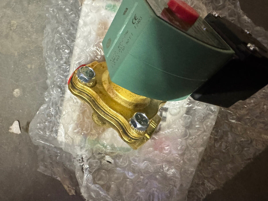 BARU JKF8210G094 ASCO REDHAT 120VAC 1/2" Air SOLENOID VALVE REDHAT NORMA DITUTUP