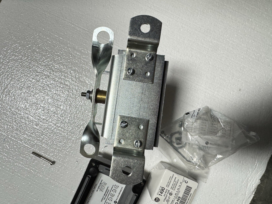 840-A4 NEW ALLEN BRADLEY FLOAT SWITCH NNB